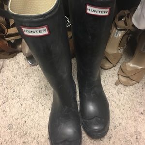 Up for sale is this awesome Hunter Boots.